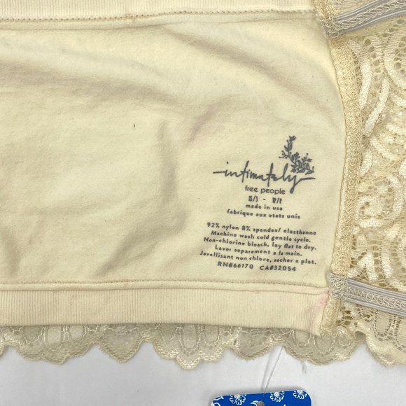 NWT FREE PEOPLE Seamless and Lace Bandeau #KK2 - Picture 4 of 6